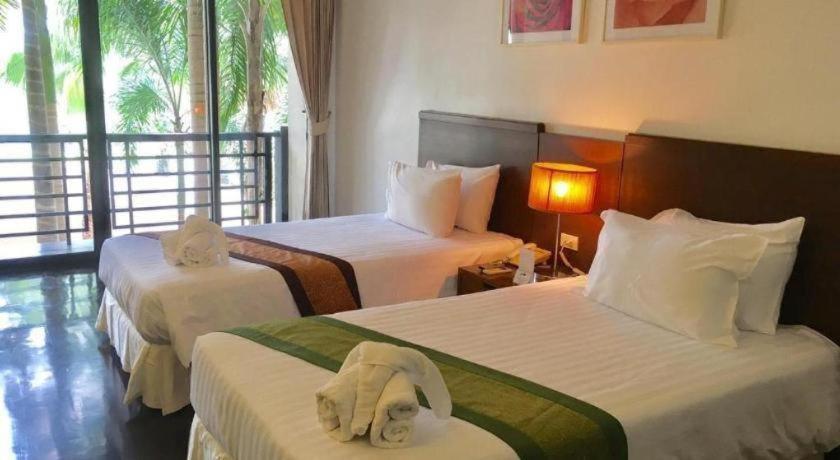 Suwan Golf & Country Club Hotel Nakhon Pathom Ngoại thất bức ảnh