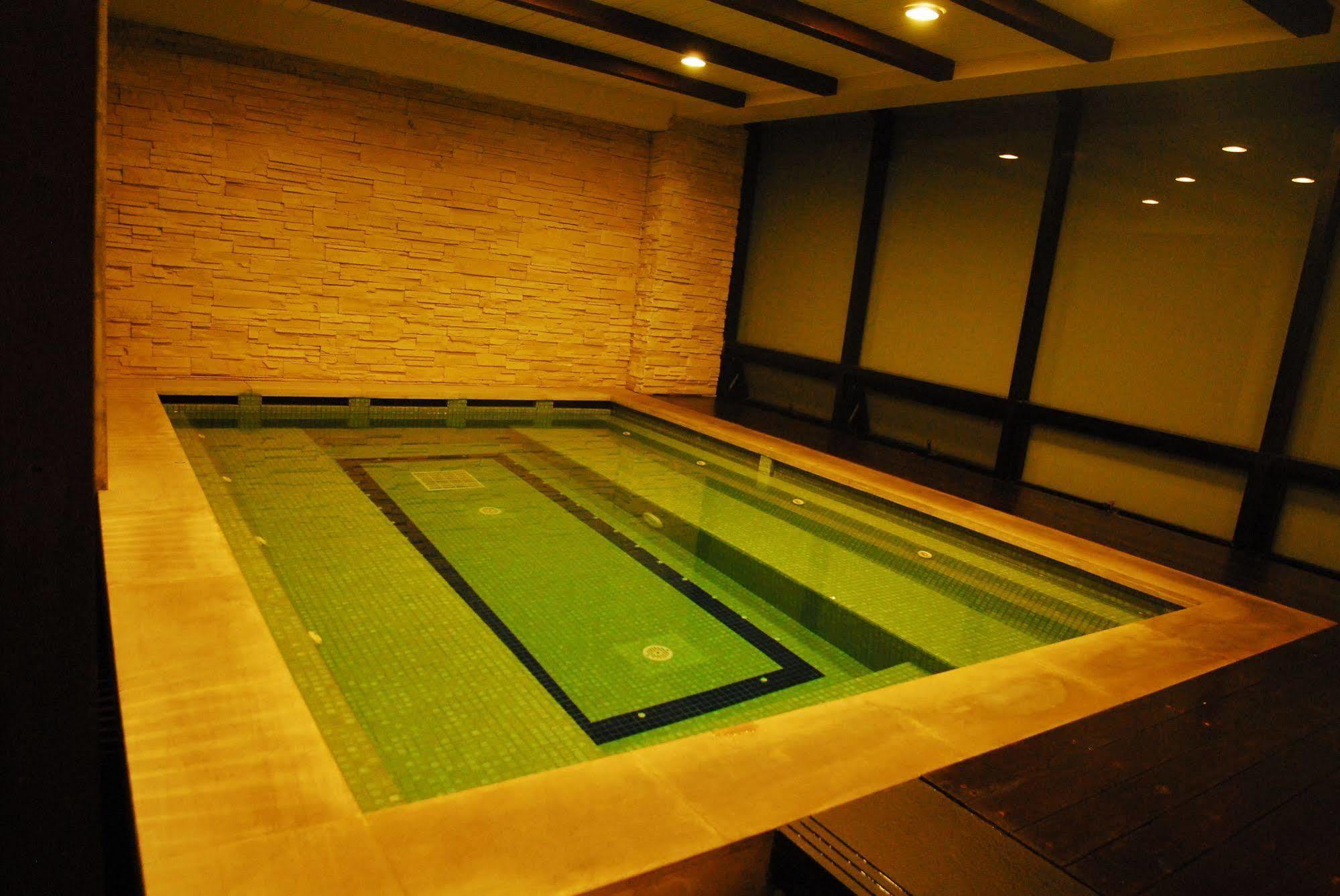 Suwan Golf & Country Club Hotel Nakhon Pathom Ngoại thất bức ảnh