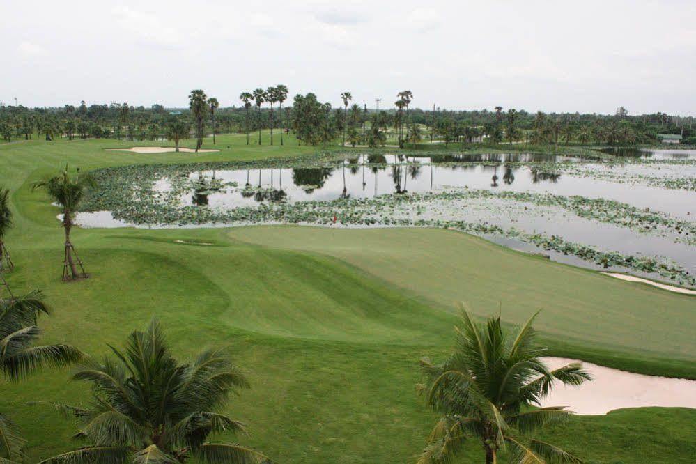 Suwan Golf & Country Club Hotel Nakhon Pathom Ngoại thất bức ảnh